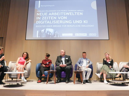 Foto von den Diskutanten des Zero Project Unternehmensdialog in der BDO in Wien vom 14.9.2023